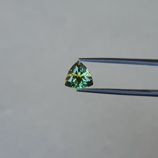 2.22ct Australian Sapphire, Green, Teal - Trillion