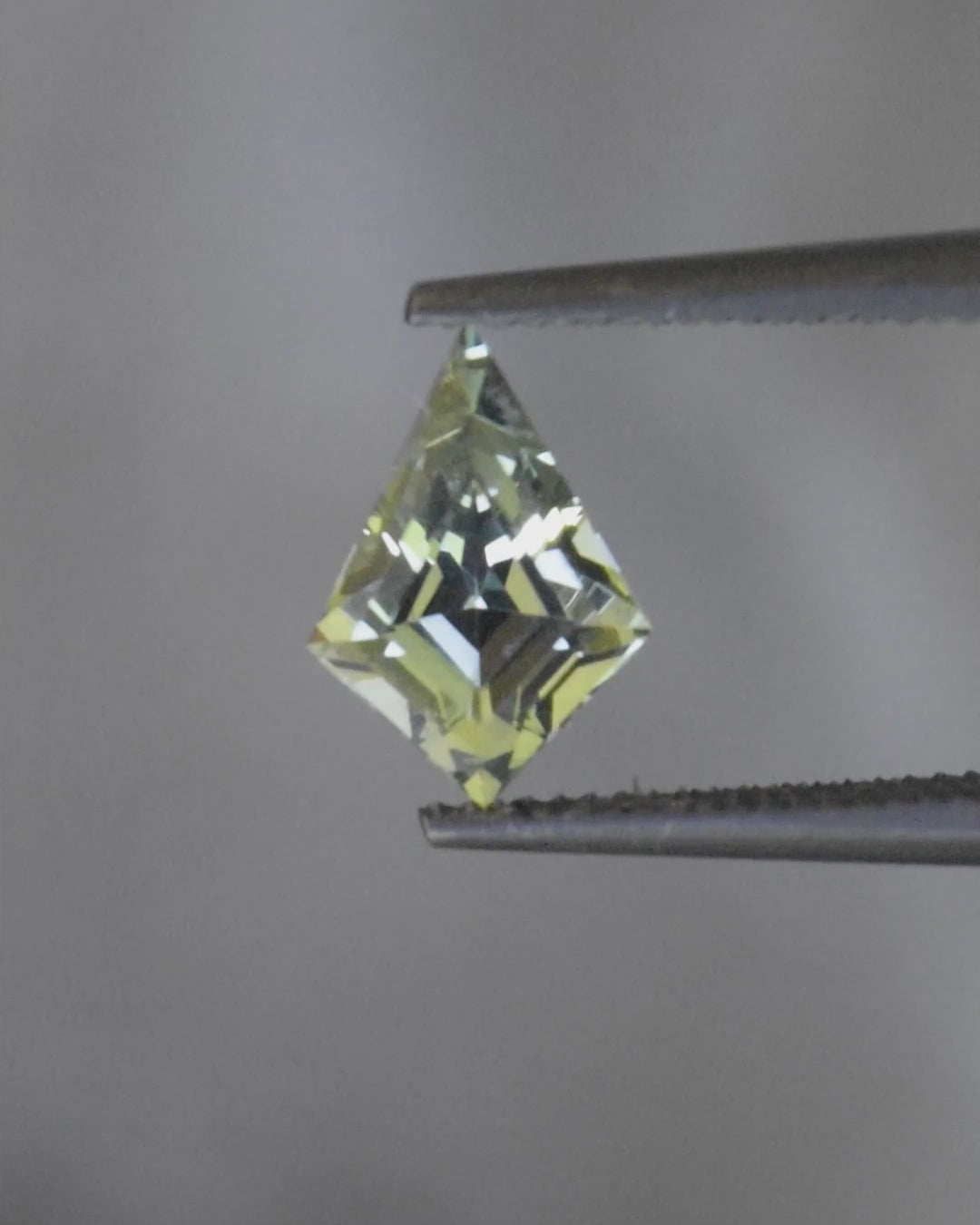 1.09ct Australian Sapphire, Green, Teal - Kite