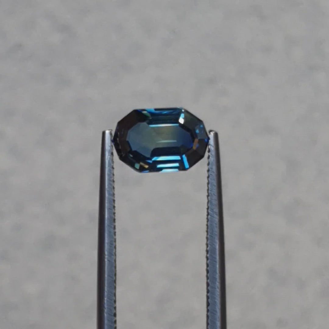 1.52ct Australian Sapphire, Teal, Green, Blue, Yellow - Decagon