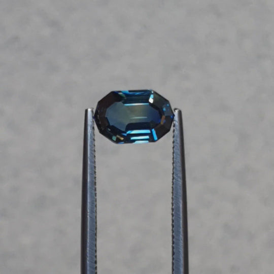 1.52ct Australian Sapphire, Teal, Green, Blue, Yellow - Decagon