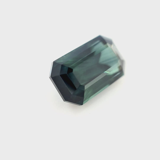 5.01ct Australian Sapphire, Parti colour, Green, Blue, Yellow, Teal - Emerald cut
